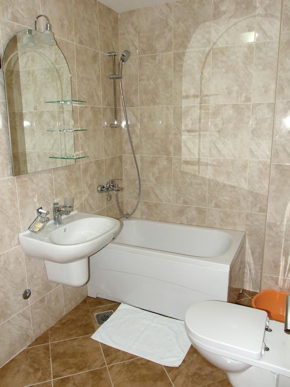 Apartments Oaza 2 Petrovac ภายนอก รูปภาพ